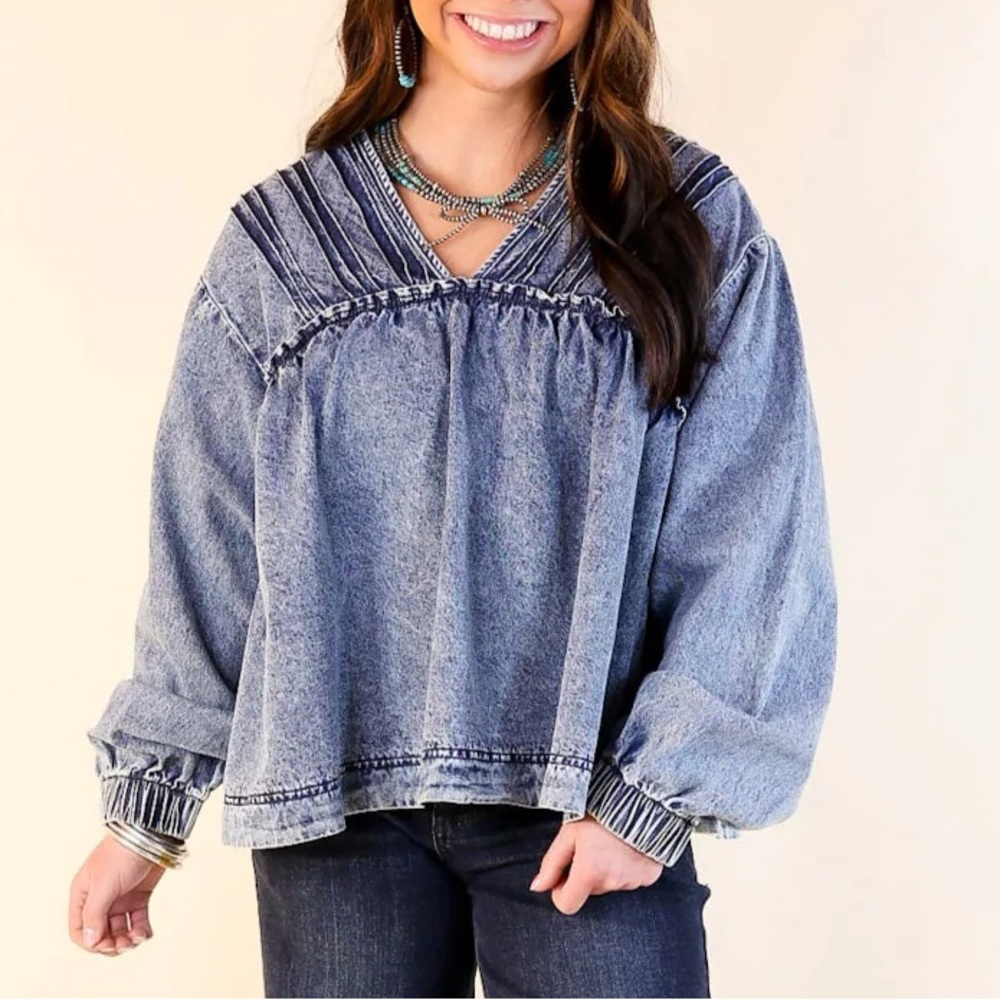 Savanna Jane Washed Blue Denim Peasant Blouse